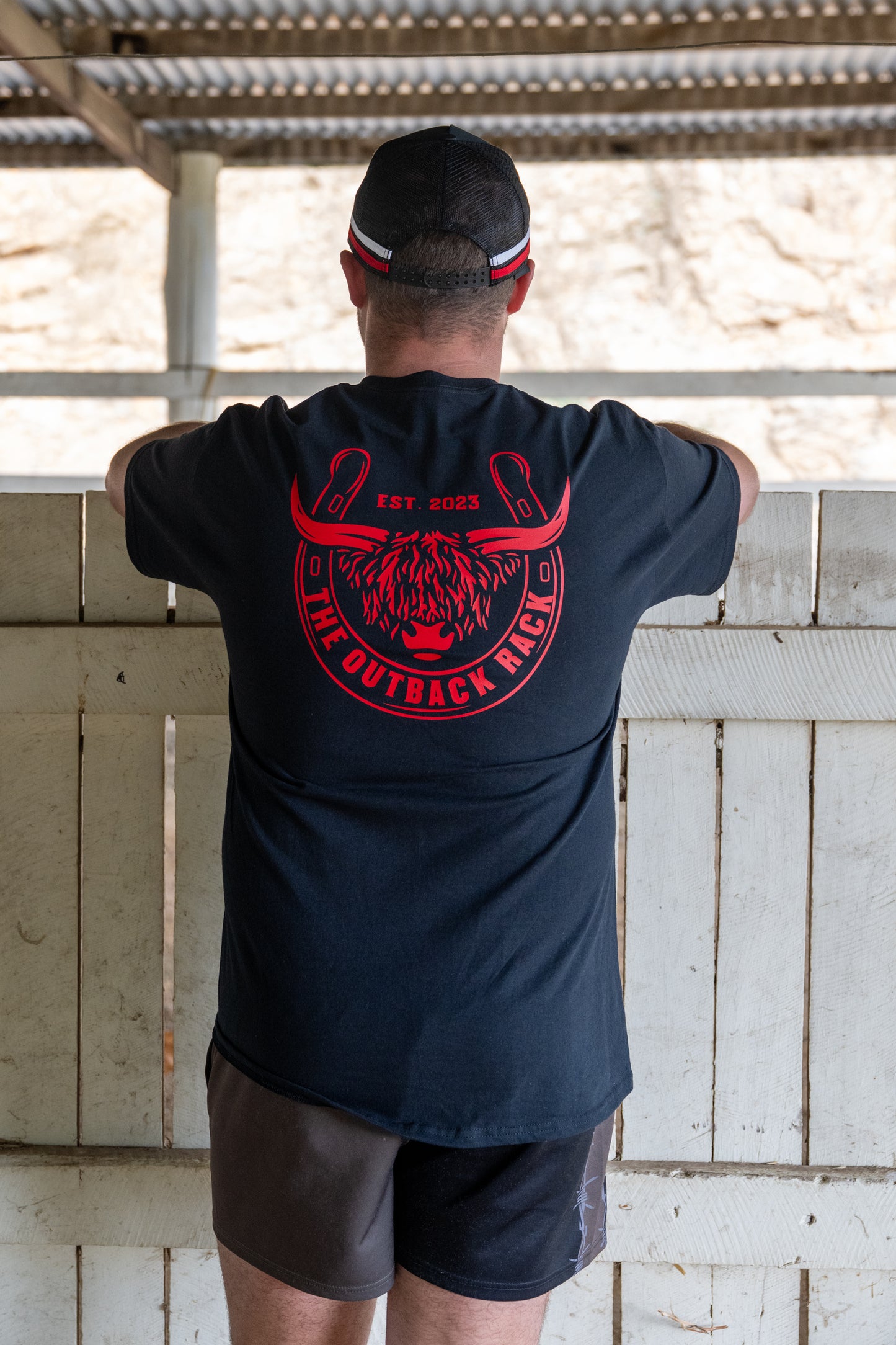Men's Classic T-Shirt - Black/Red